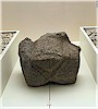 3 nolu tap�nakta bulunmu� aslan ba�� par�as�, Bo�azkale Muzesi - T. Bilgin, 2018